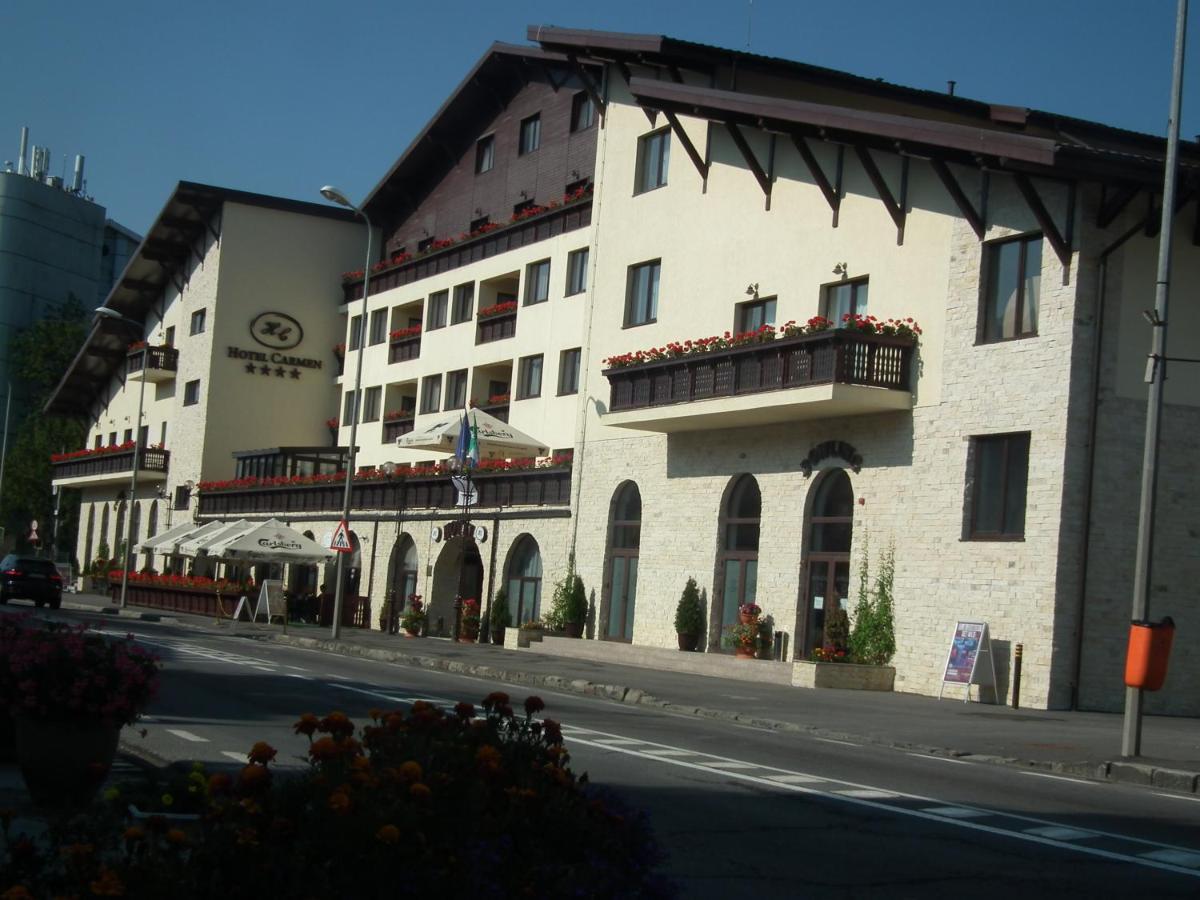 Hotel Carmen Predeal Exterior photo